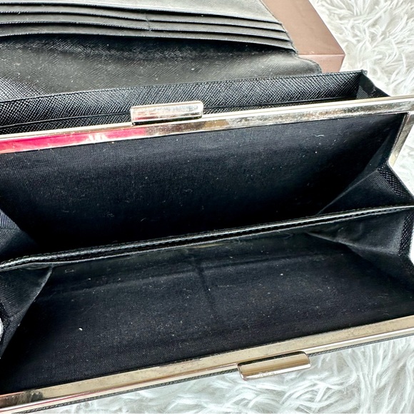 Burberry long wallet *READ* - Picture 7 of 15